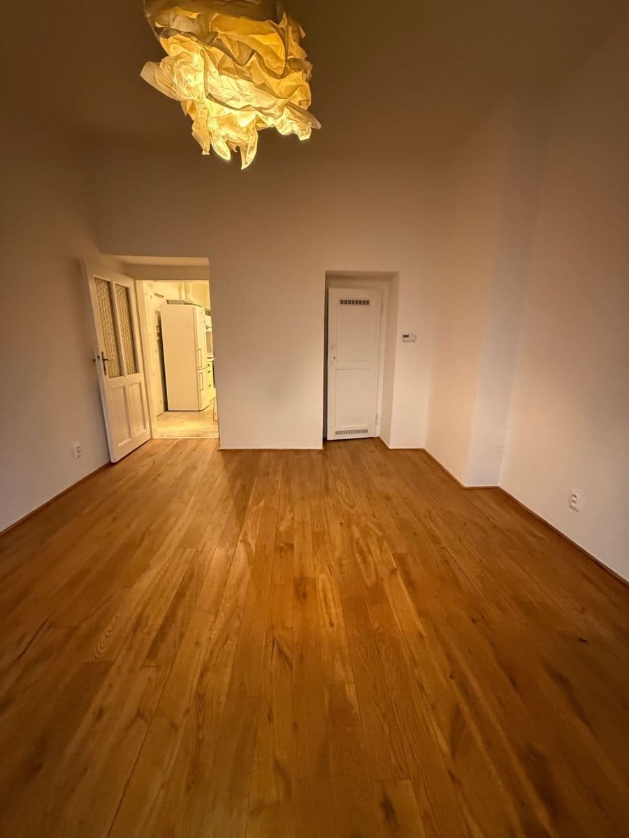 Prenájom bytu 2-izbový 57 m², Šlikova, Praha, Praha Prenájom bytu 2-izbový 57 m², Šlikova, Praha, Praha