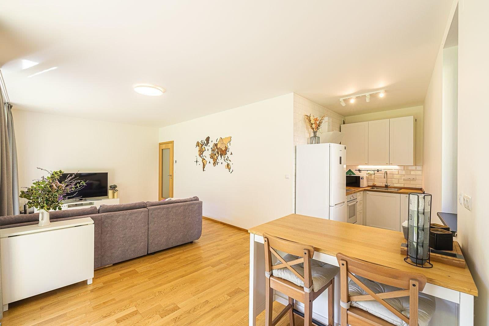 Predaj bytu 3-izbový 86 m², Dělnická, Praha, Praha Predaj bytu 3-izbový 86 m², Dělnická, Praha, Praha