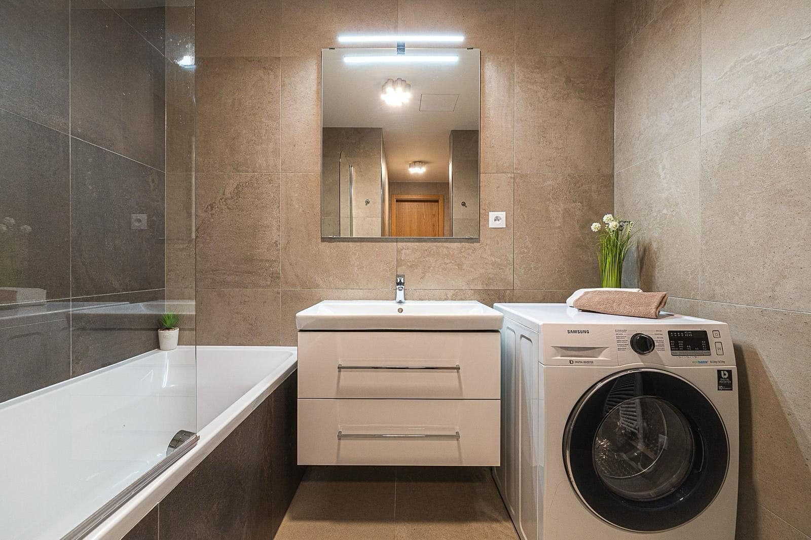 Predaj bytu 3-izbový 86 m², Dělnická, Praha, Praha Predaj bytu 3-izbový 86 m², Dělnická, Praha, Praha