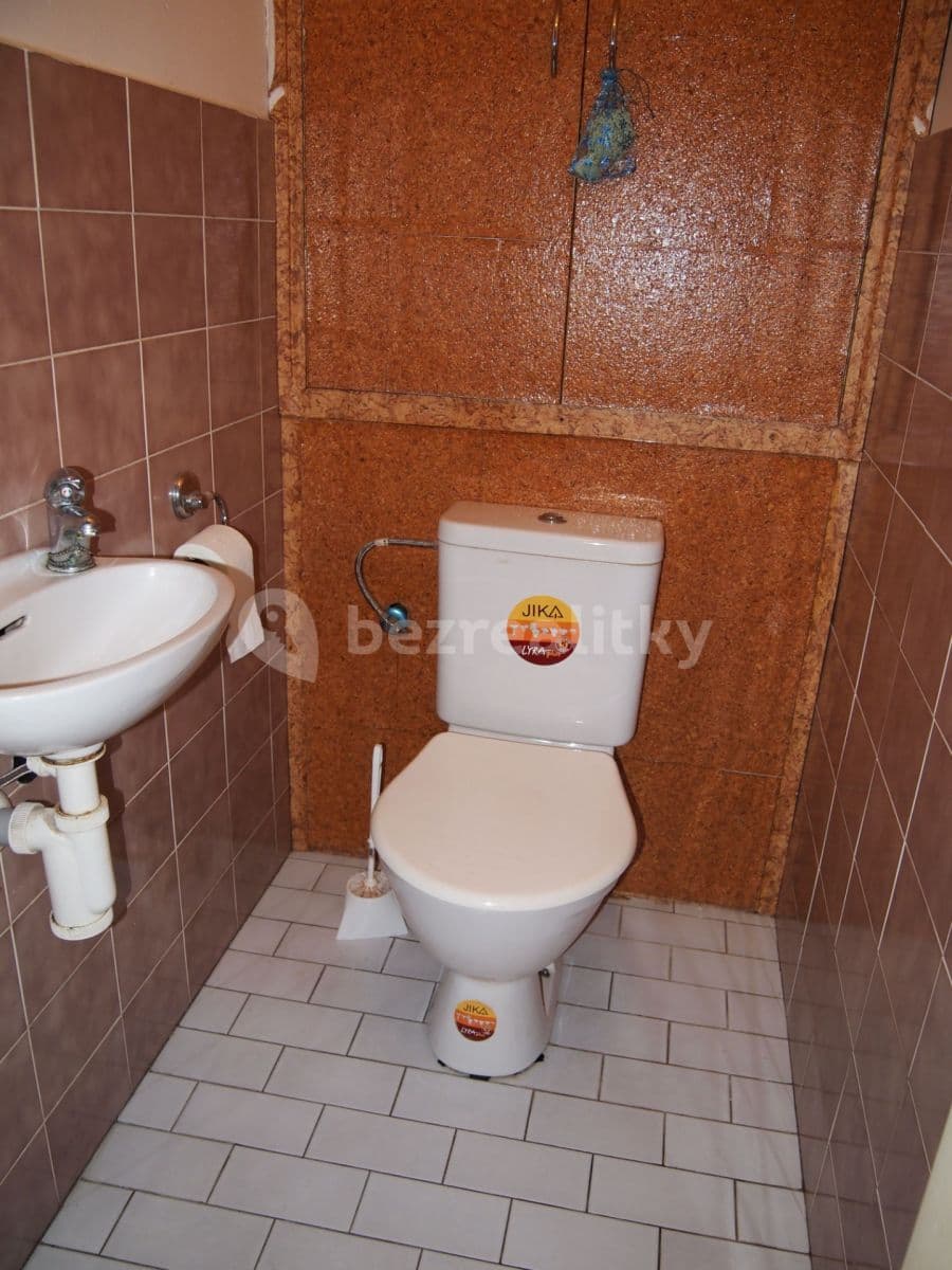 Prenájom bytu 3-izbový 80 m², Tusarova, Praha, Praha Prenájom bytu 3-izbový 80 m², Tusarova, Praha, Praha