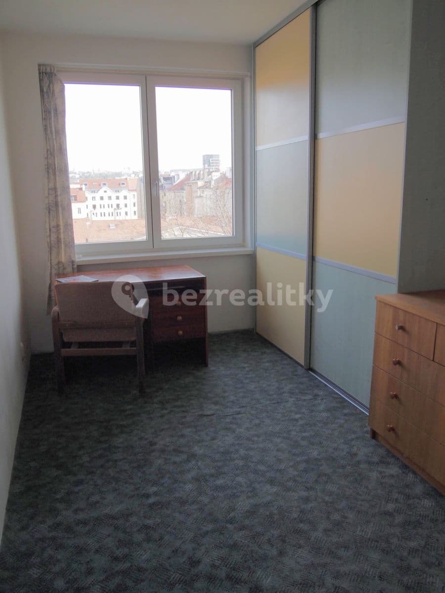 Prenájom bytu 3-izbový 80 m², Tusarova, Praha, Praha Prenájom bytu 3-izbový 80 m², Tusarova, Praha, Praha