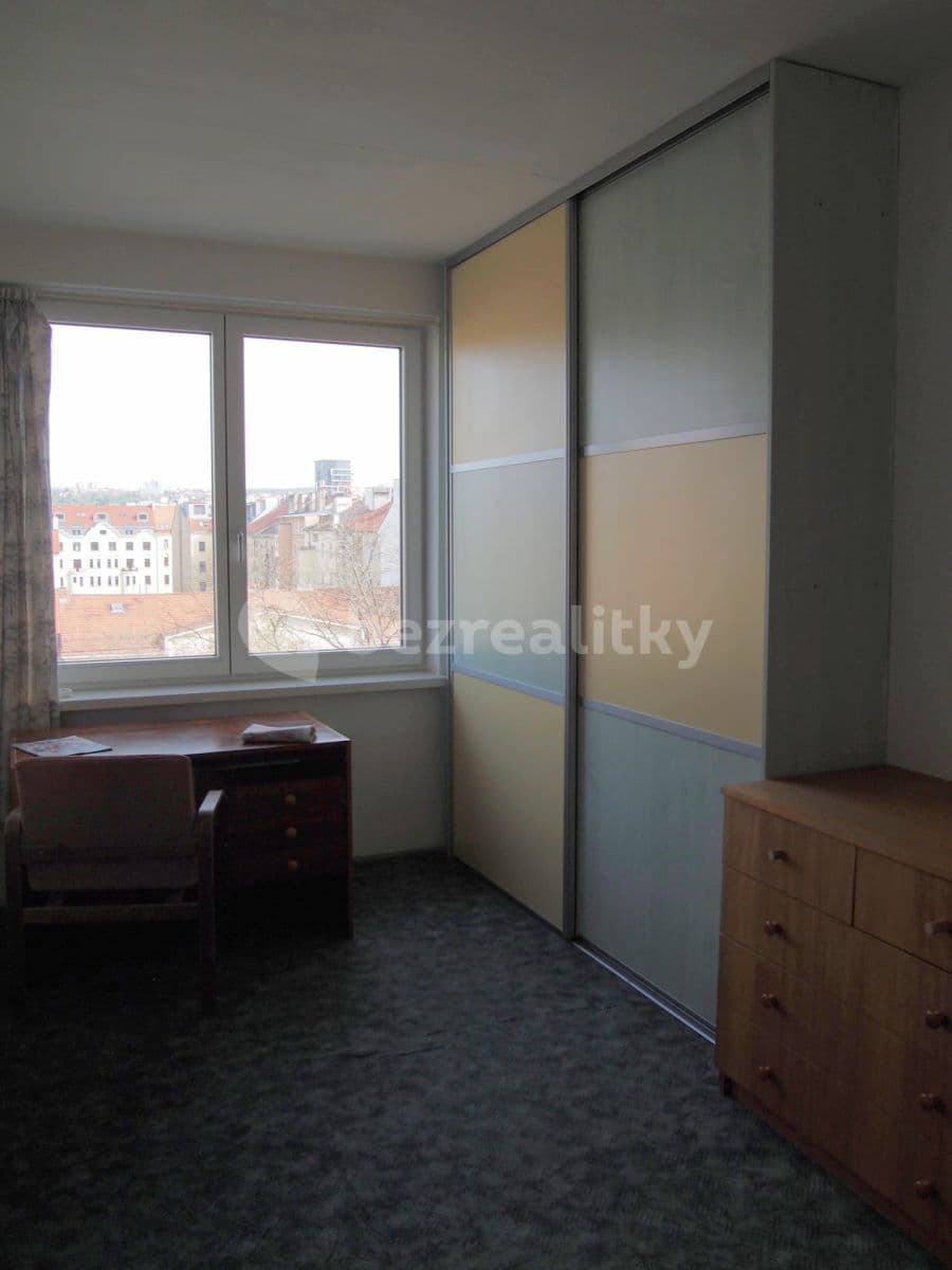 Prenájom bytu 3-izbový 80 m², Tusarova, Praha, Praha Prenájom bytu 3-izbový 80 m², Tusarova, Praha, Praha