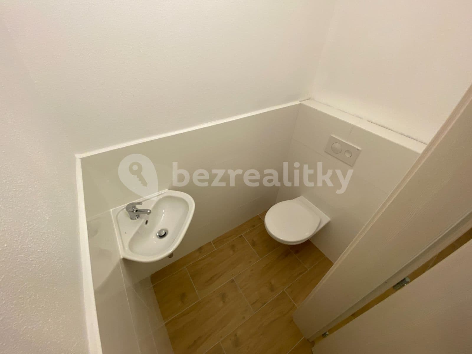 Prenájom bytu 3-izbový 75 m², Krameriova, Klatovy, Plzeňský kraj Prenájom bytu 3-izbový 75 m², Krameriova, Klatovy, Plzeňský kraj