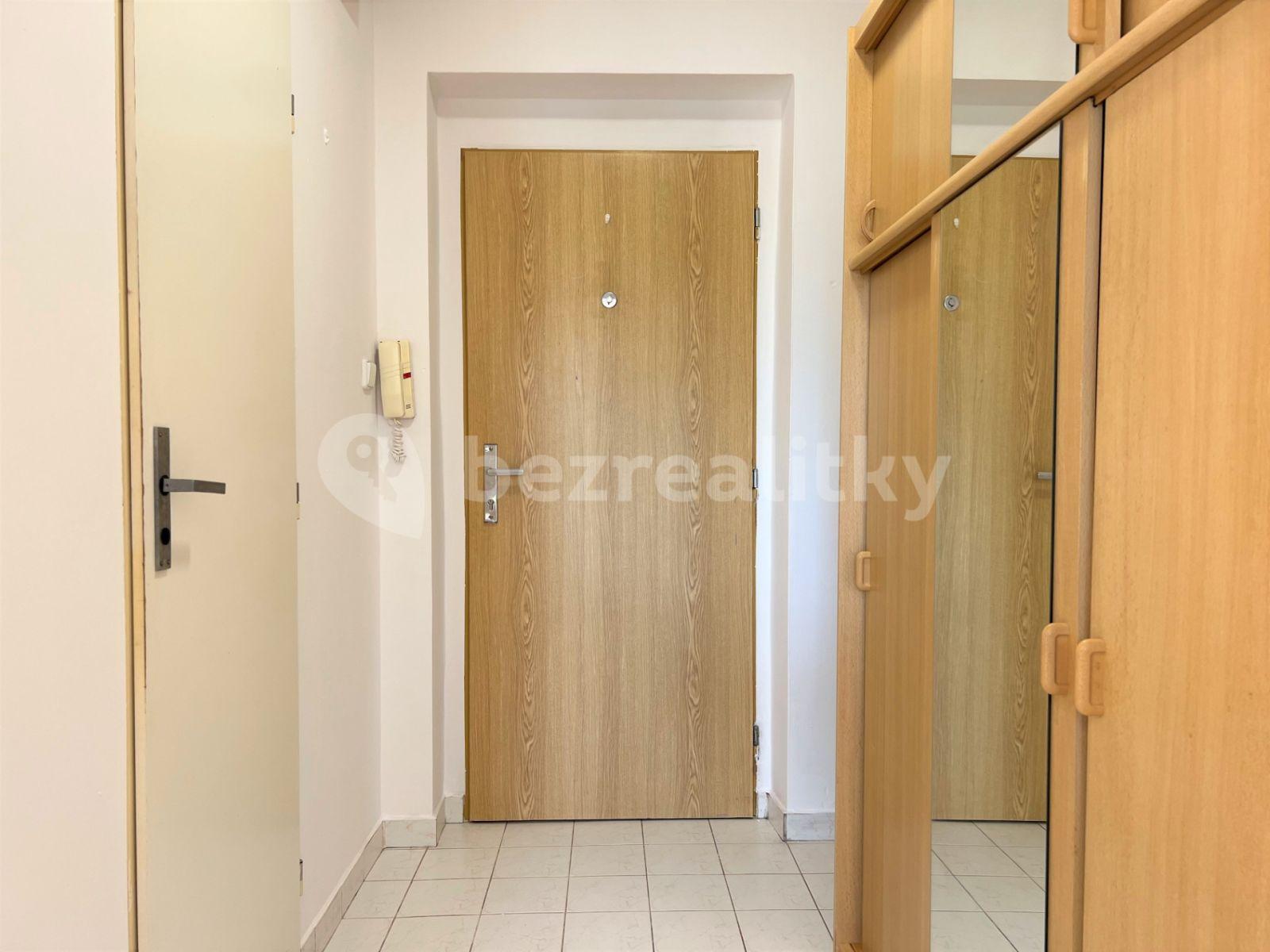 Prenájom bytu 1-izbový 31 m², Zimní, Hostivice, Středočeský kraj