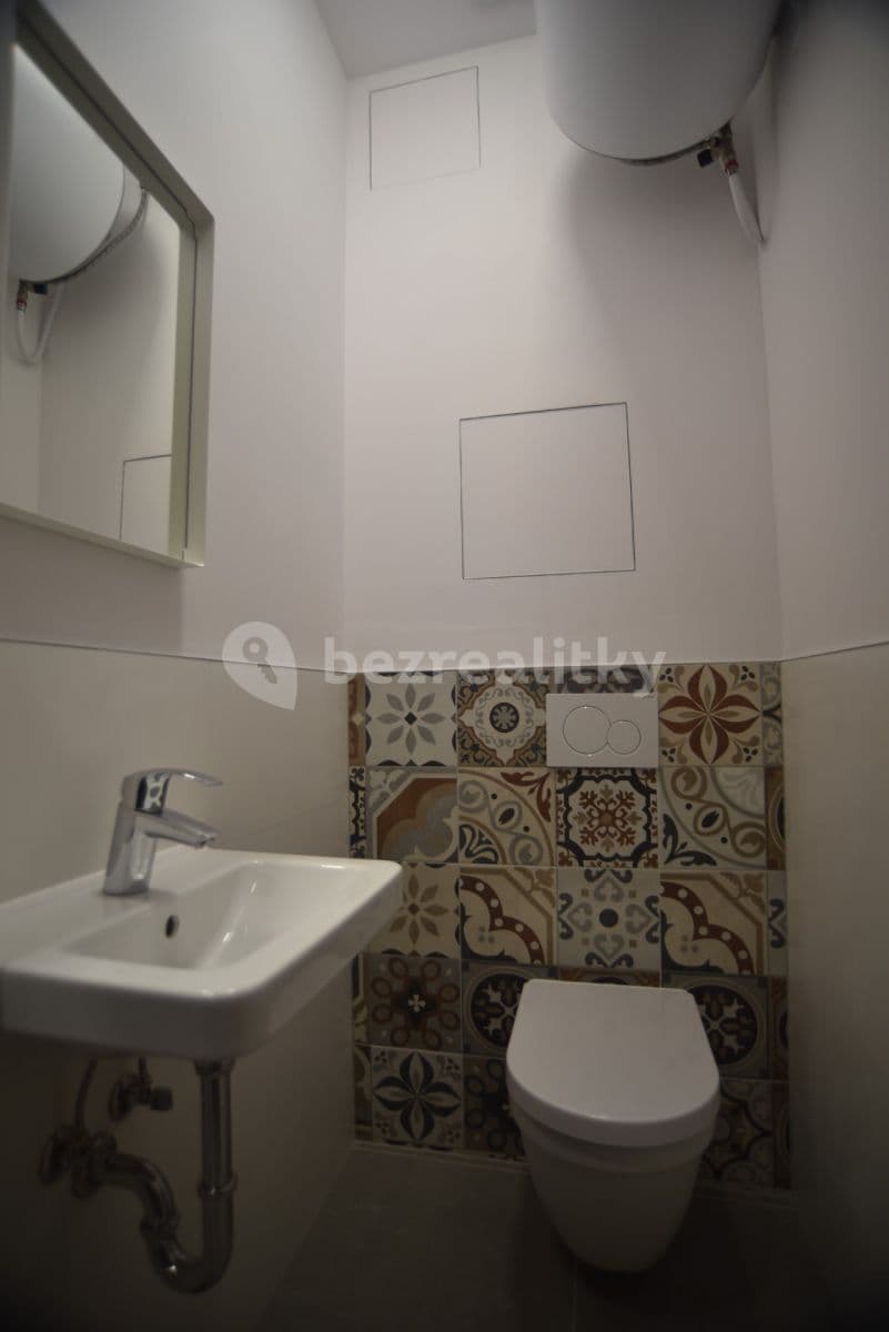 Prenájom bytu 3-izbový 78 m², Svatoslavova, Praha, Praha Prenájom bytu 3-izbový 78 m², Svatoslavova, Praha, Praha