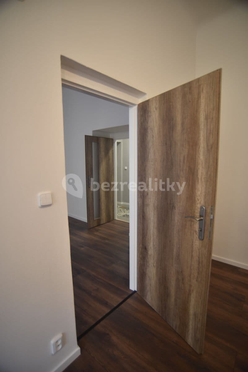 Prenájom bytu 3-izbový 78 m², Svatoslavova, Praha, Praha Prenájom bytu 3-izbový 78 m², Svatoslavova, Praha, Praha