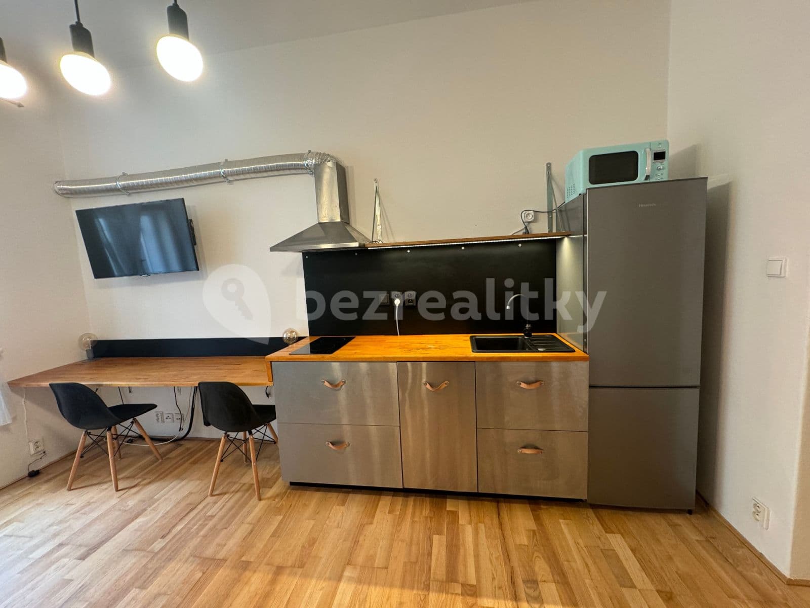 Prenájom bytu 2-izbový 40 m², Radhošťská, Praha, Praha Prenájom bytu 2-izbový 40 m², Radhošťská, Praha, Praha