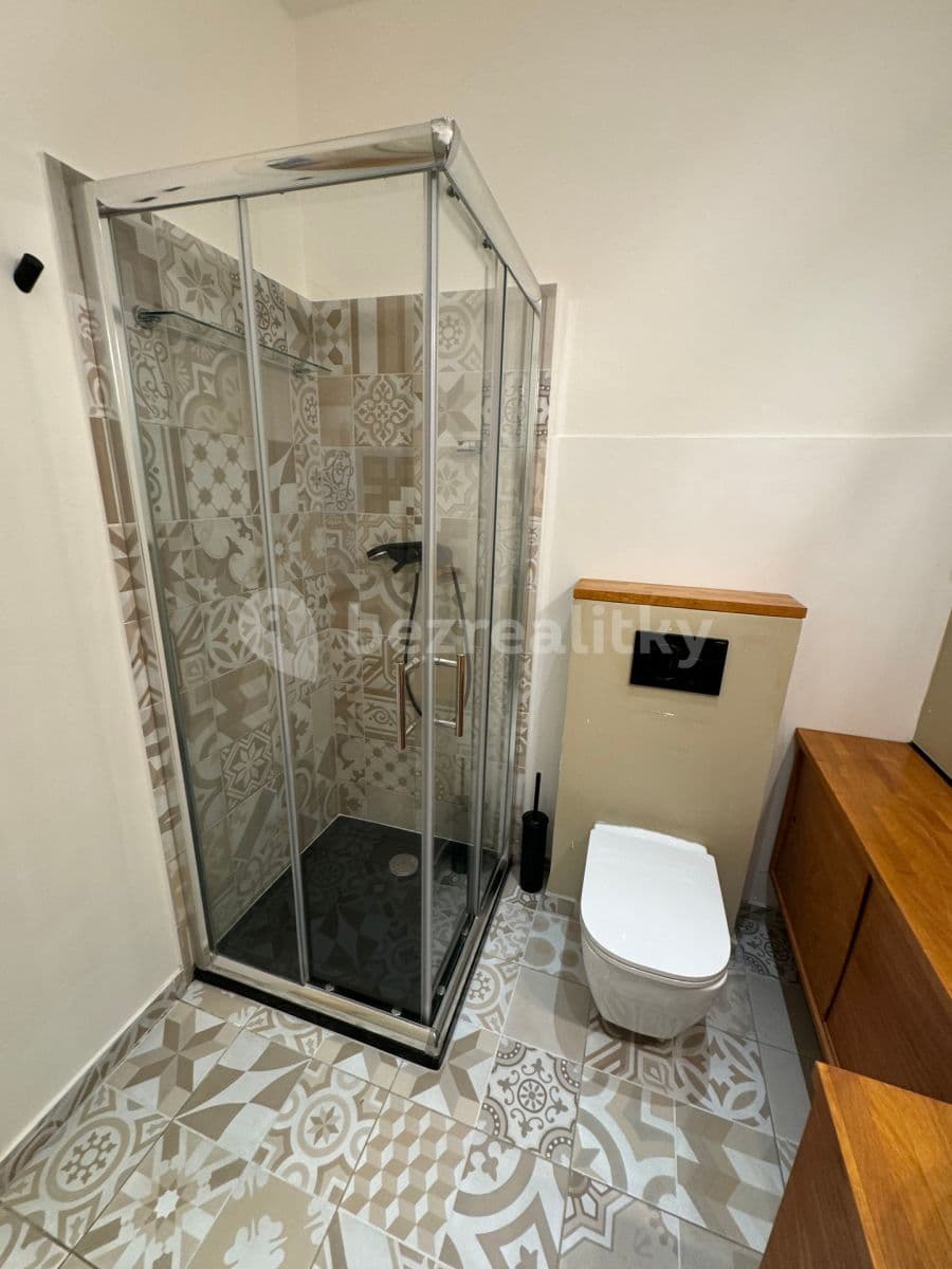 Prenájom bytu 2-izbový 40 m², Radhošťská, Praha, Praha Prenájom bytu 2-izbový 40 m², Radhošťská, Praha, Praha