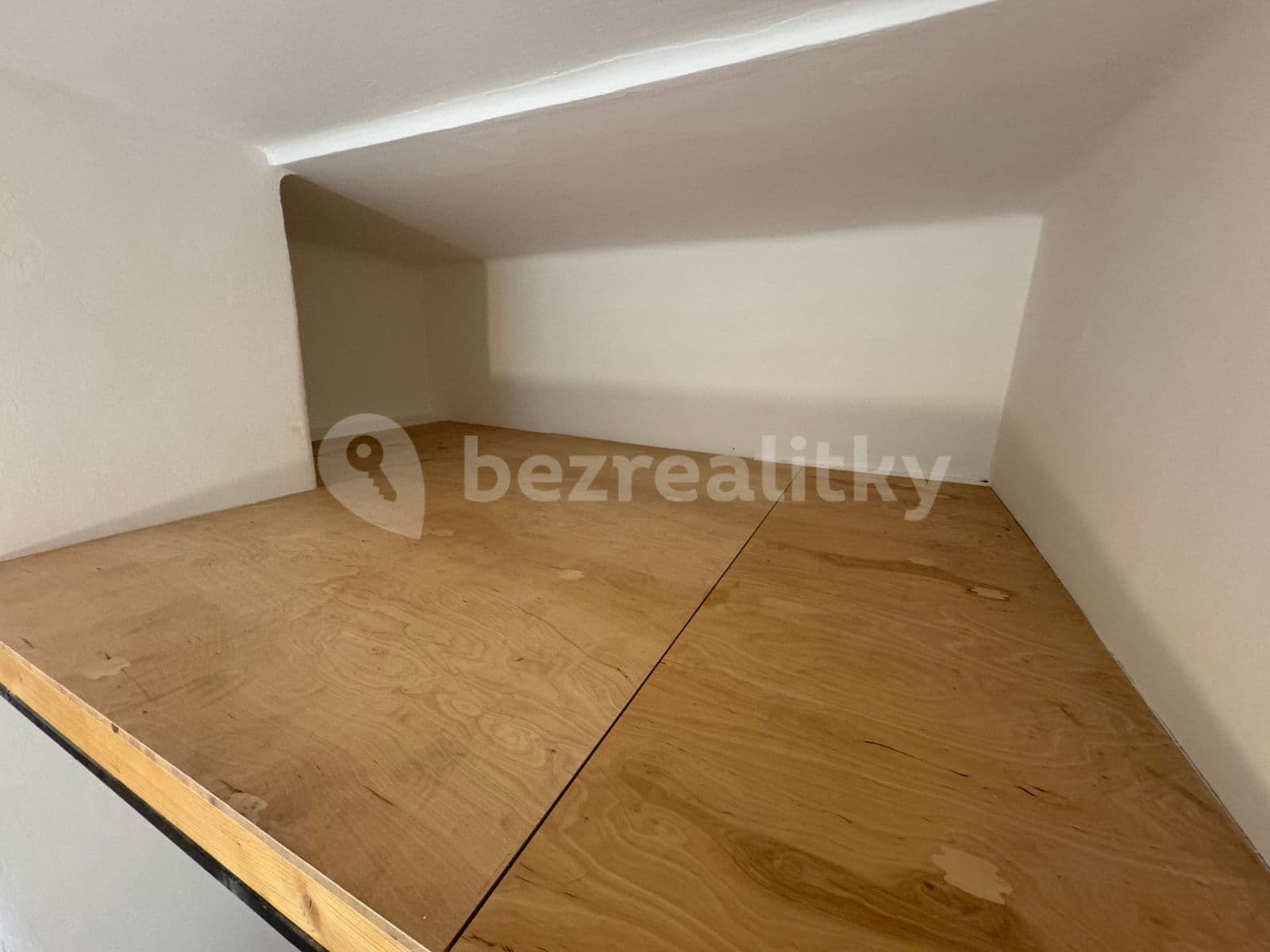 Prenájom bytu 2-izbový 40 m², Radhošťská, Praha, Praha Prenájom bytu 2-izbový 40 m², Radhošťská, Praha, Praha