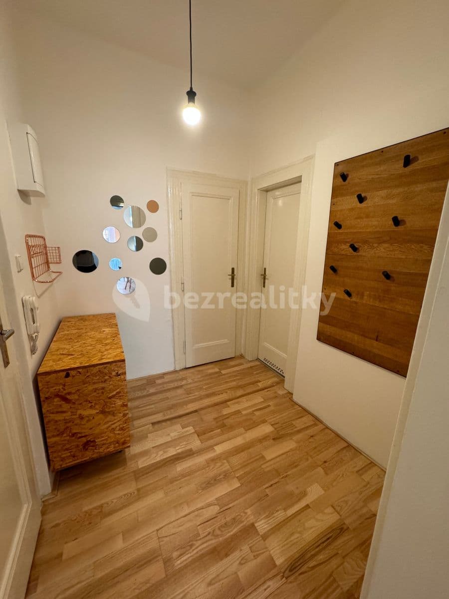 Prenájom bytu 2-izbový 40 m², Radhošťská, Praha, Praha Prenájom bytu 2-izbový 40 m², Radhošťská, Praha, Praha