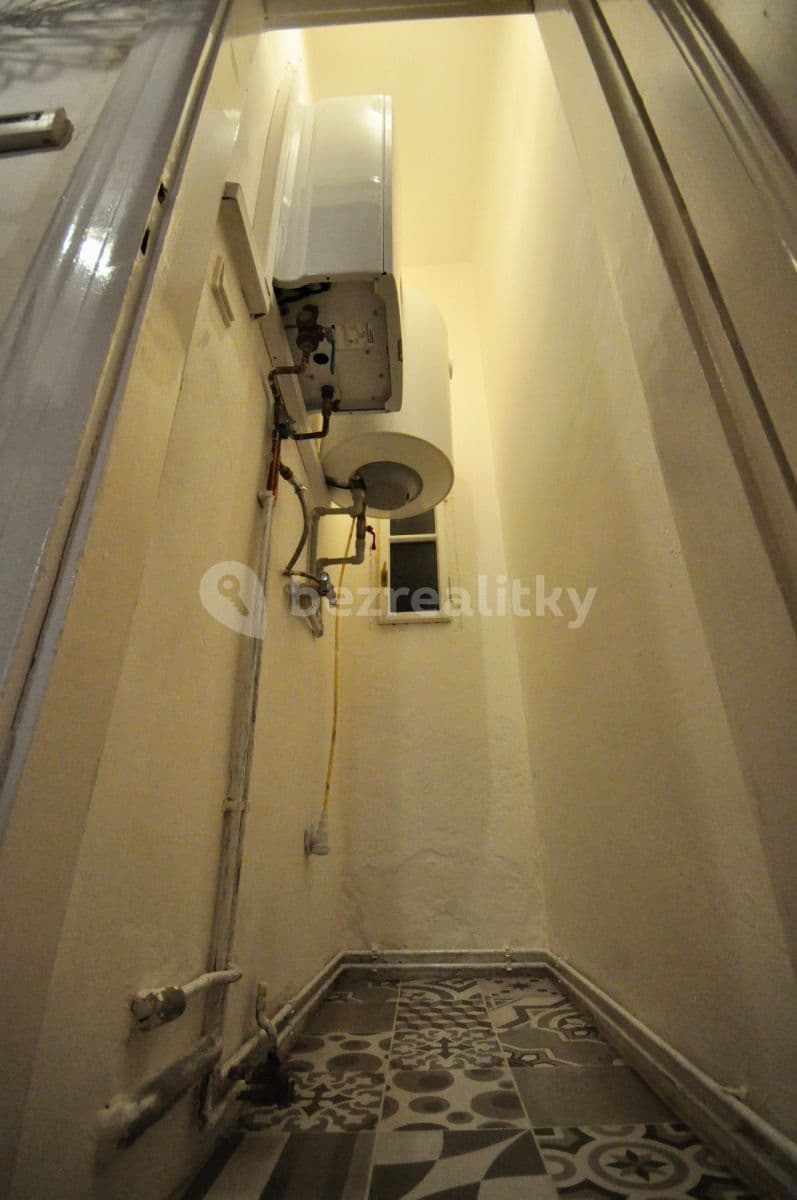 Prenájom bytu 2-izbový 40 m², Radhošťská, Praha, Praha Prenájom bytu 2-izbový 40 m², Radhošťská, Praha, Praha