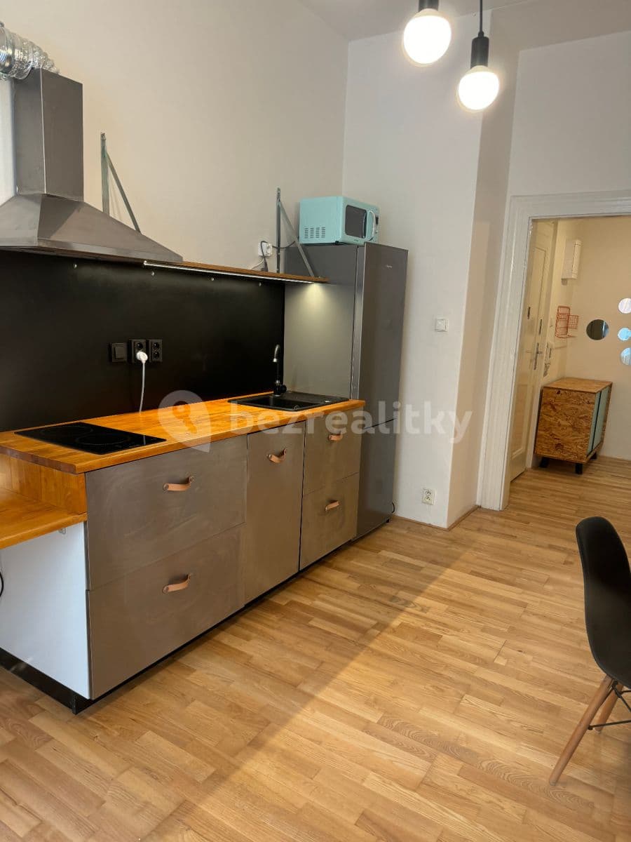 Prenájom bytu 2-izbový 40 m², Radhošťská, Praha, Praha Prenájom bytu 2-izbový 40 m², Radhošťská, Praha, Praha