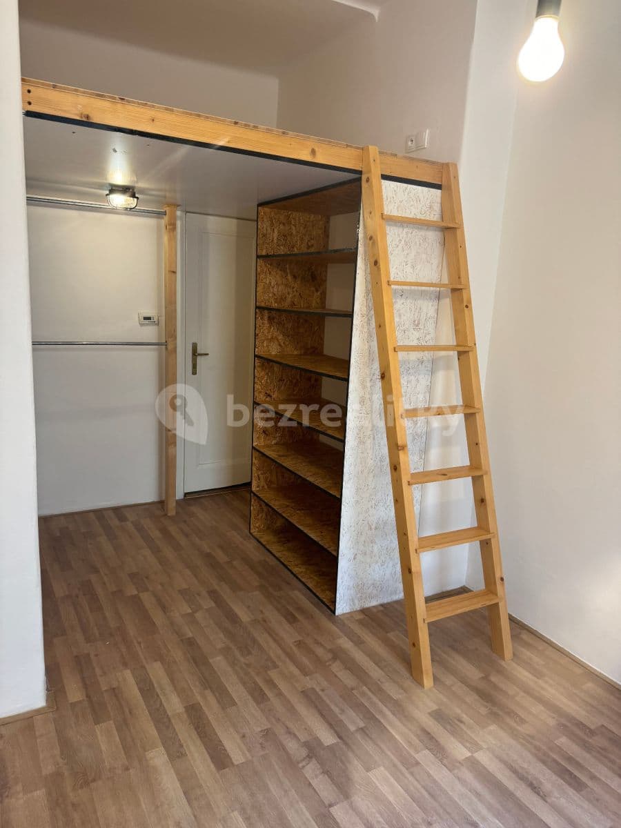 Prenájom bytu 2-izbový 40 m², Radhošťská, Praha, Praha Prenájom bytu 2-izbový 40 m², Radhošťská, Praha, Praha