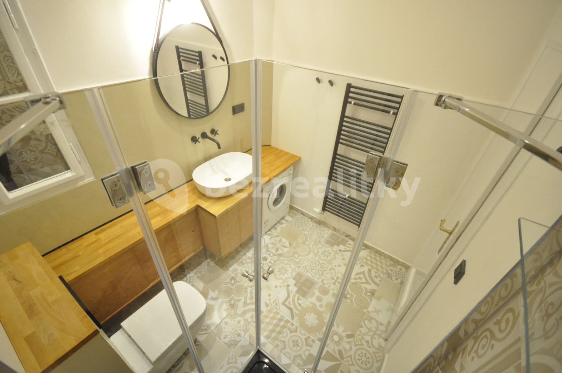 Prenájom bytu 2-izbový 40 m², Radhošťská, Praha, Praha Prenájom bytu 2-izbový 40 m², Radhošťská, Praha, Praha