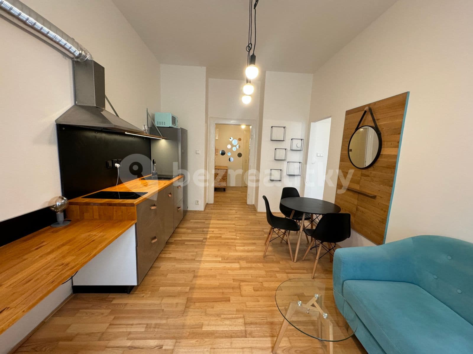 Prenájom bytu 2-izbový 40 m², Radhošťská, Praha, Praha Prenájom bytu 2-izbový 40 m², Radhošťská, Praha, Praha