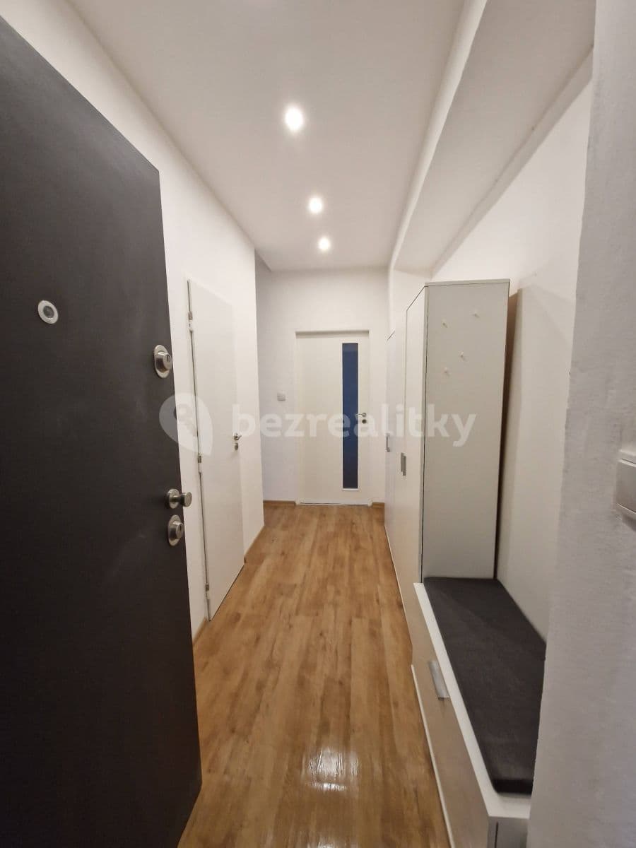 Prenájom bytu 2-izbový 50 m², U Lomů, Plzeň, Plzeňský kraj Prenájom bytu 2-izbový 50 m², U Lomů, Plzeň, Plzeňský kraj