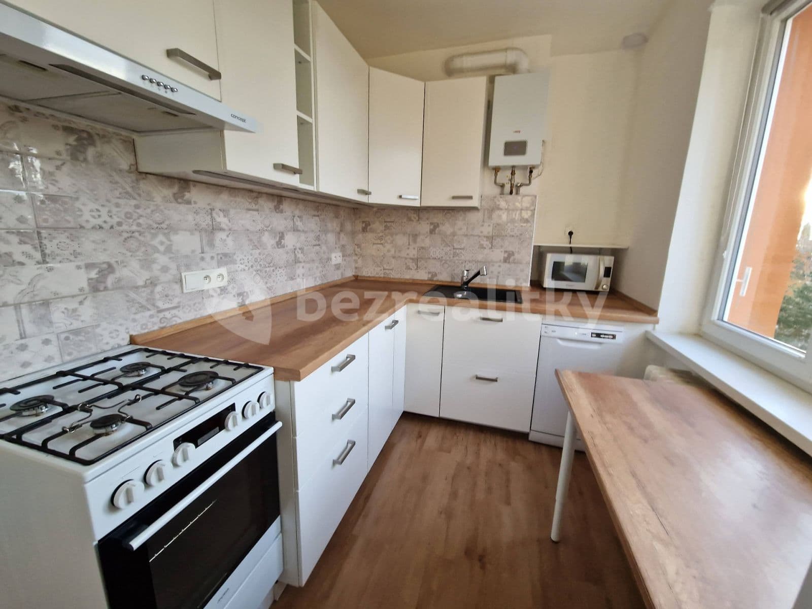 Prenájom bytu 2-izbový 50 m², U Lomů, Plzeň, Plzeňský kraj Prenájom bytu 2-izbový 50 m², U Lomů, Plzeň, Plzeňský kraj