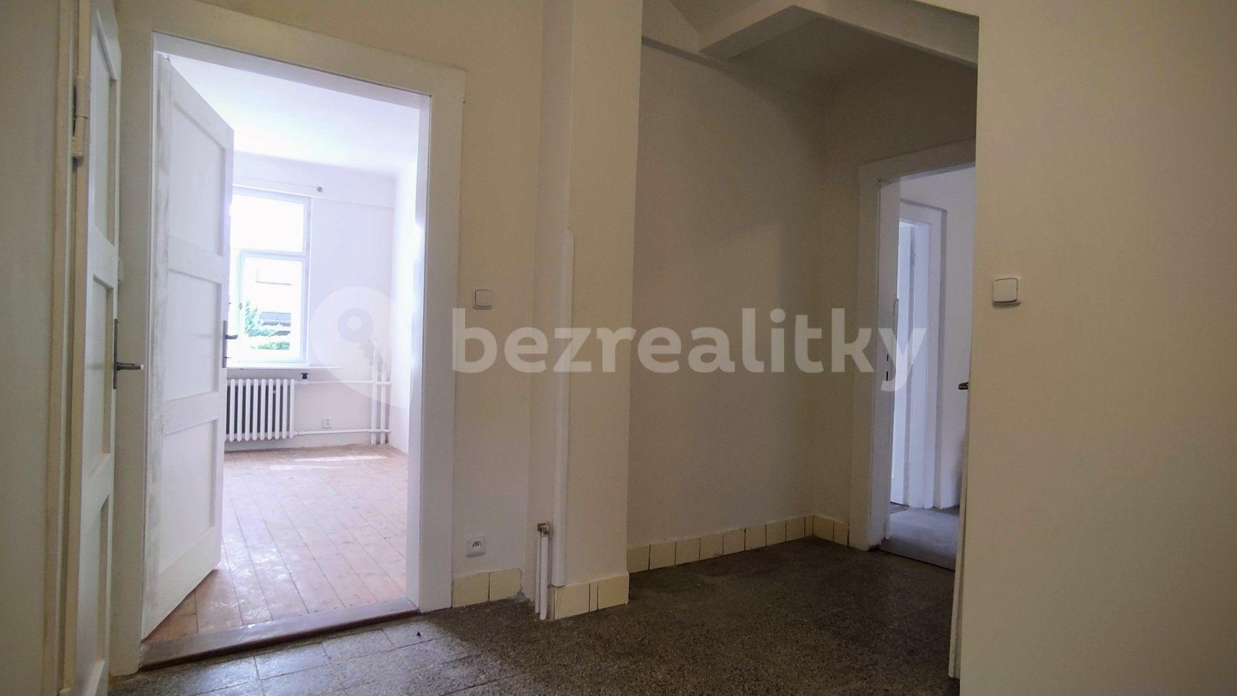 Prenájom bytu 2-izbový 64 m², Na Zámkách, Praha, Praha