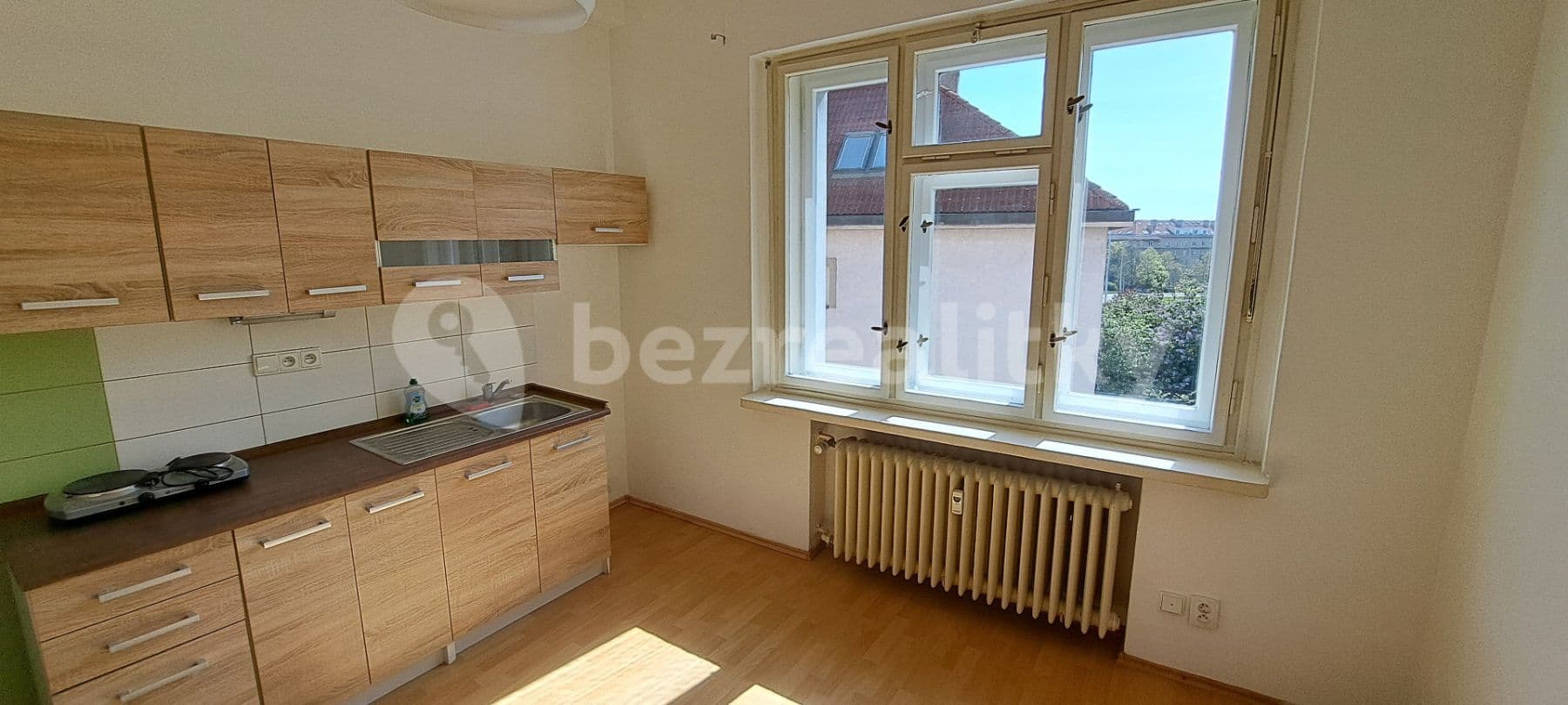 Prenájom bytu 1-izbový 20 m², Bělocerkevská, Praha, Praha Prenájom bytu 1-izbový 20 m², Bělocerkevská, Praha, Praha