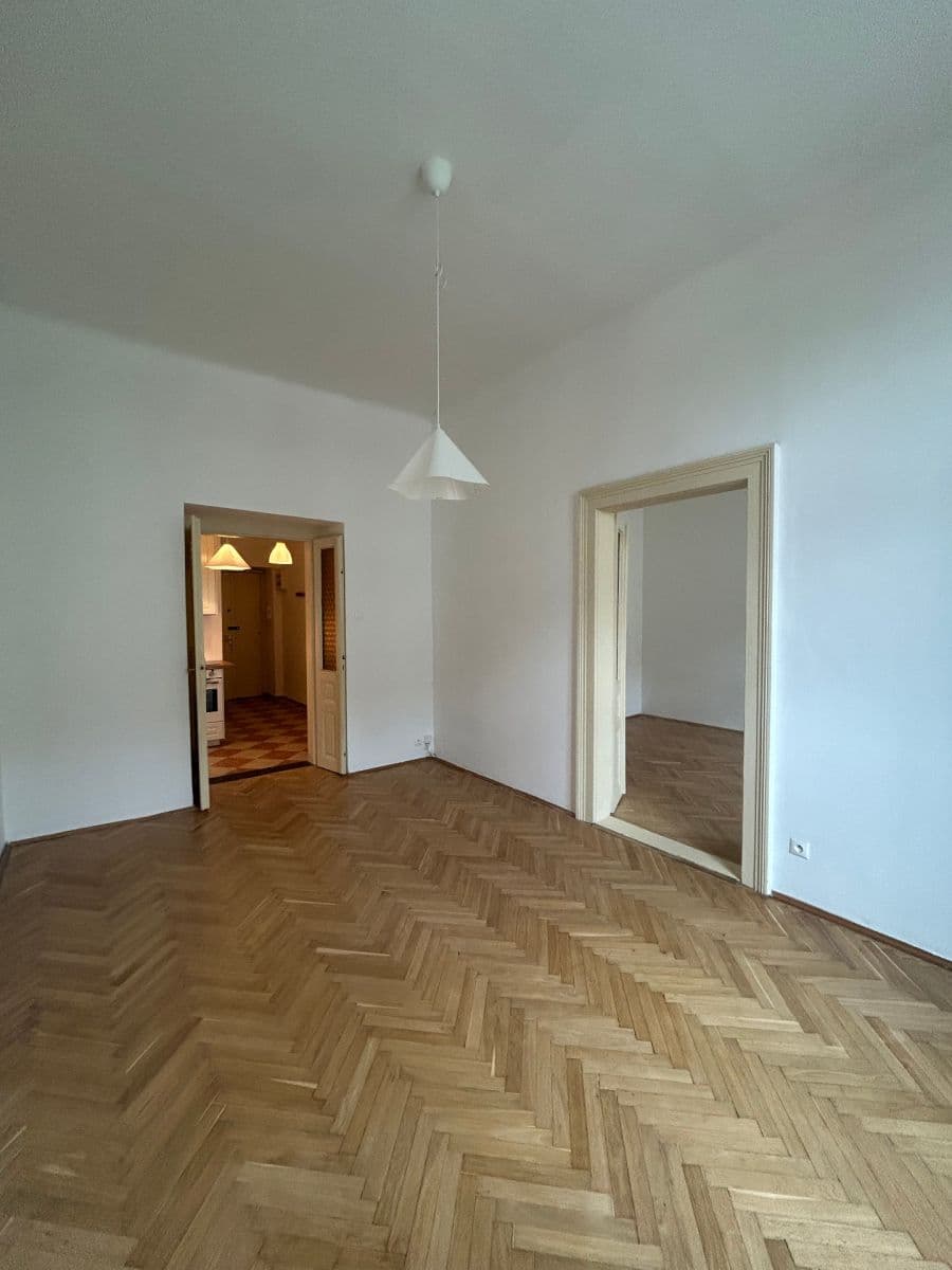 Prenájom bytu 2-izbový 55 m², Bubenská, Praha, Praha Prenájom bytu 2-izbový 55 m², Bubenská, Praha, Praha