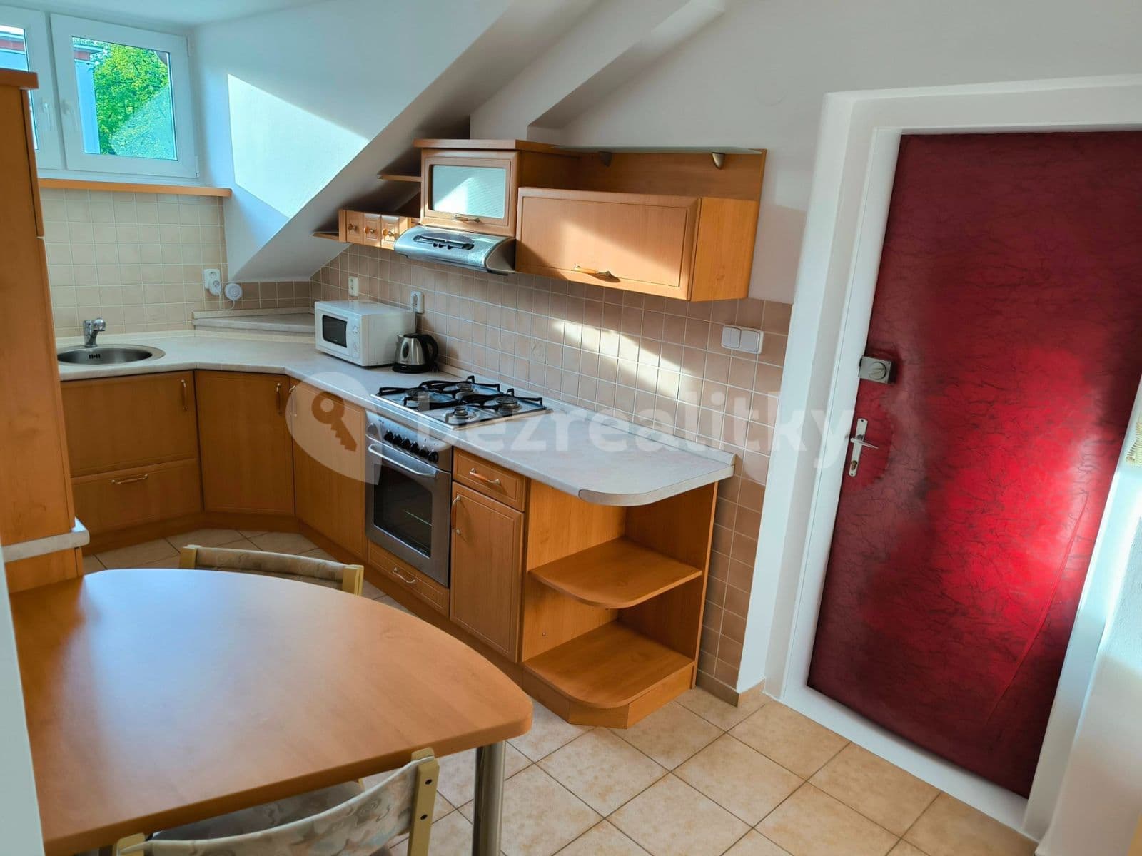 Prenájom bytu 1-izbový 40 m², Benešovo nábřeží, Zlín, Zlínský kraj Prenájom bytu 1-izbový 40 m², Benešovo nábřeží, Zlín, Zlínský kraj