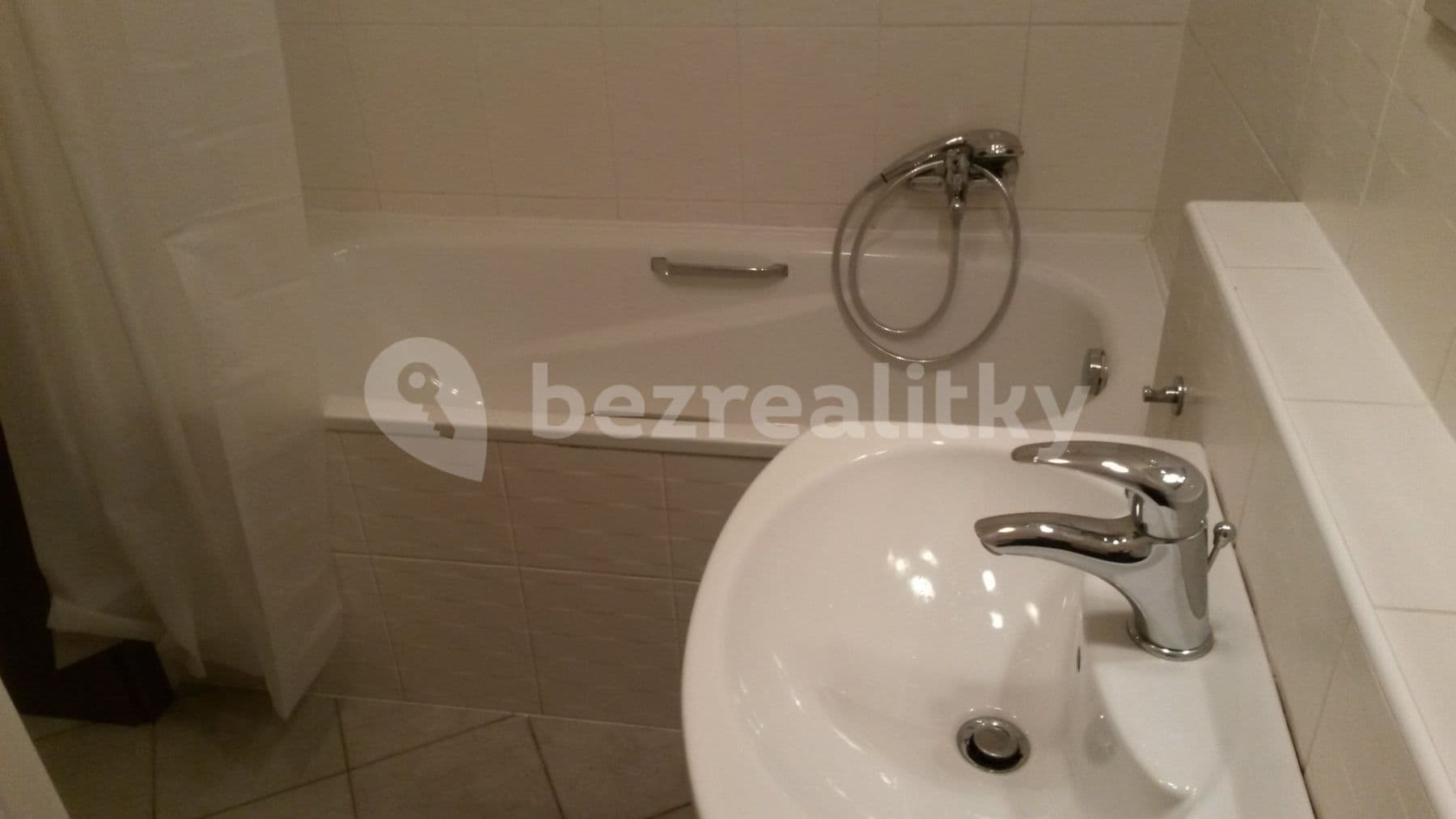 Prenájom bytu 2-izbový 44 m², Rižská, Praha, Praha Prenájom bytu 2-izbový 44 m², Rižská, Praha, Praha