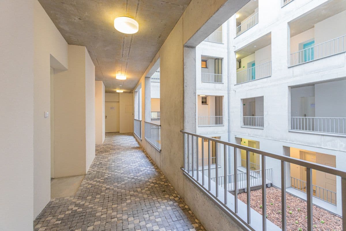 Prenájom bytu 35 m², Hlaváčkova, Praha, Praha Prenájom bytu 35 m², Hlaváčkova, Praha, Praha