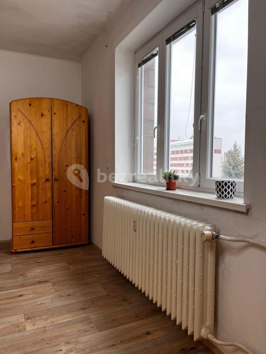 Prenájom bytu 2-izbový 55 m², Oskara Nedbala, Hradec Králové, Královéhradecký kraj