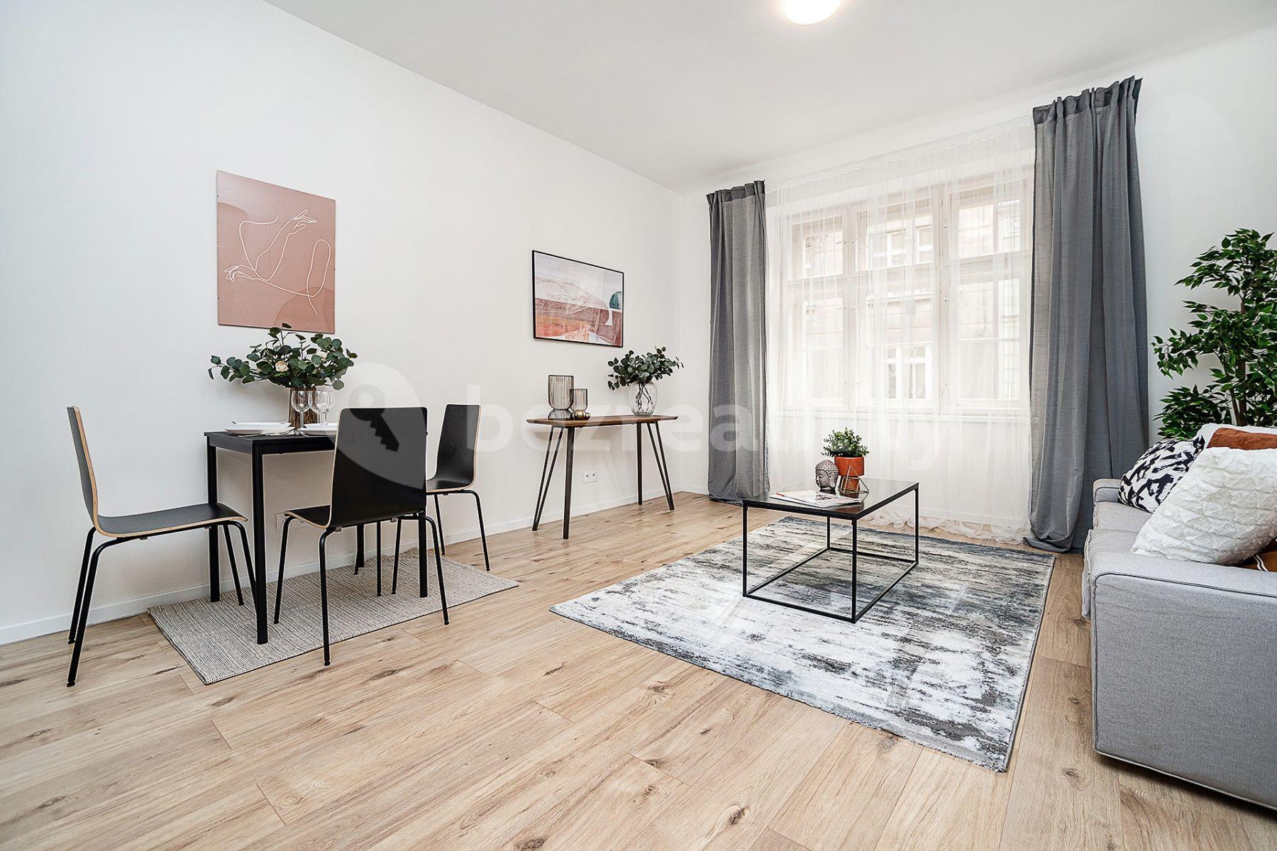 Predaj bytu 3-izbový 55 m², Konšelská, Praha, Praha