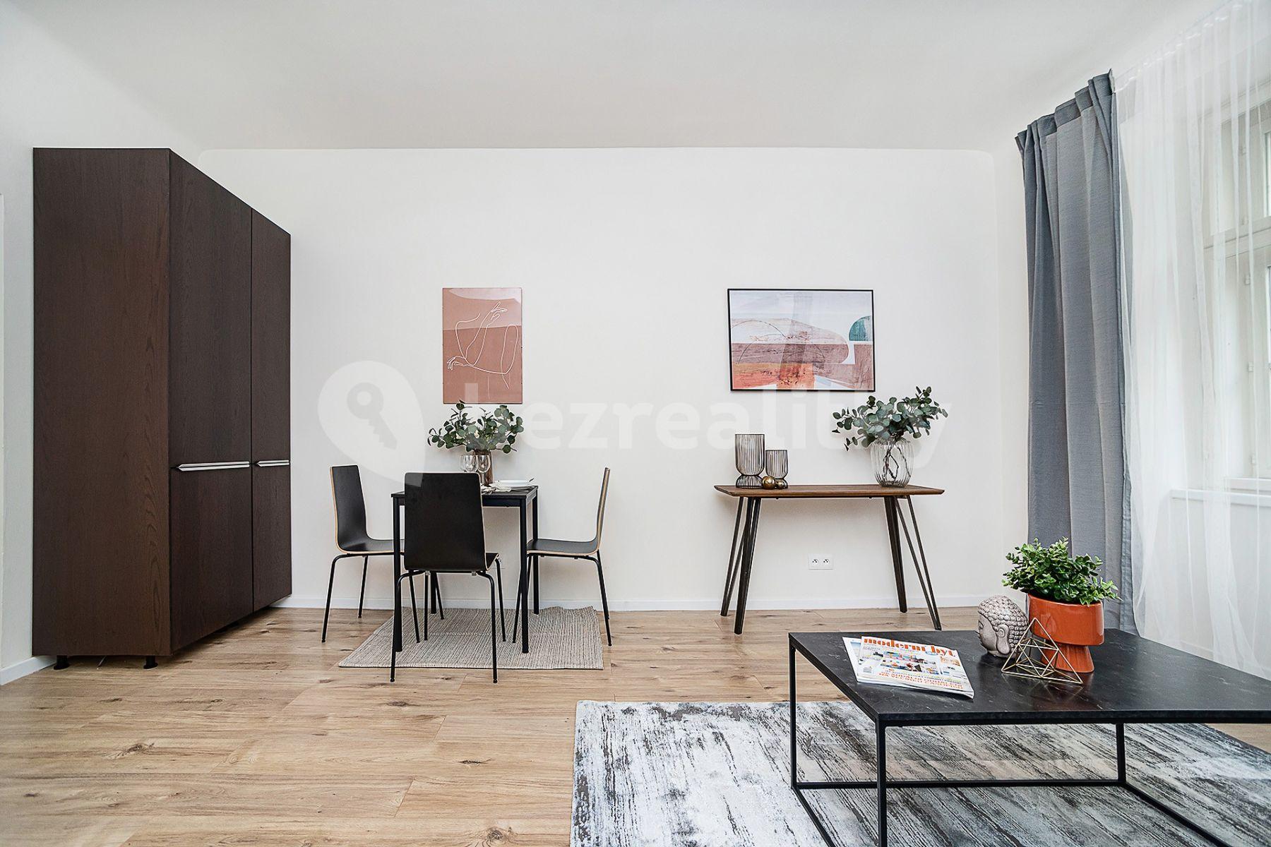 Predaj bytu 3-izbový 55 m², Konšelská, Praha, Praha