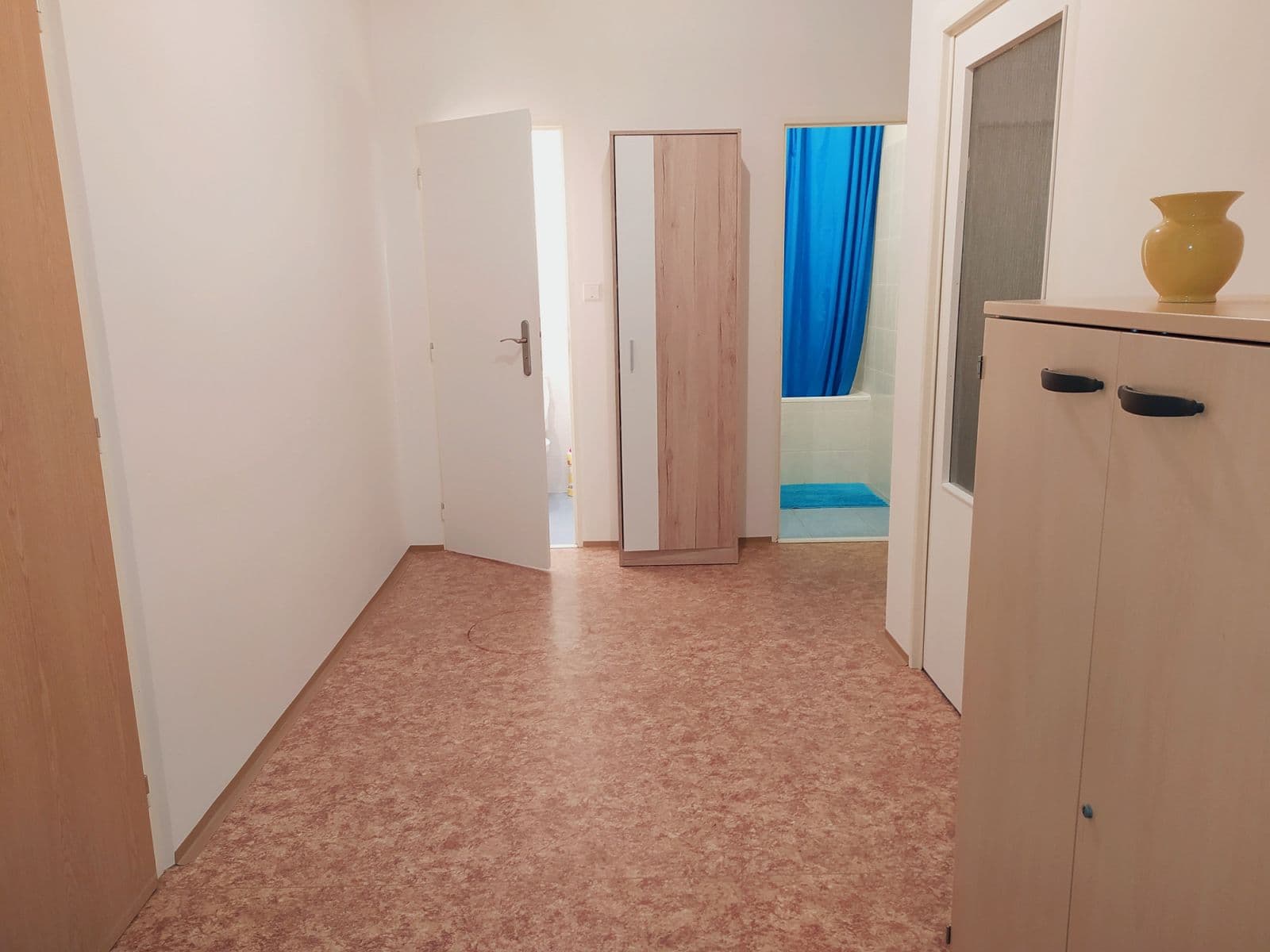 Prenájom bytu 80 m², Voskovcova, Praha, Praha Prenájom bytu 80 m², Voskovcova, Praha, Praha