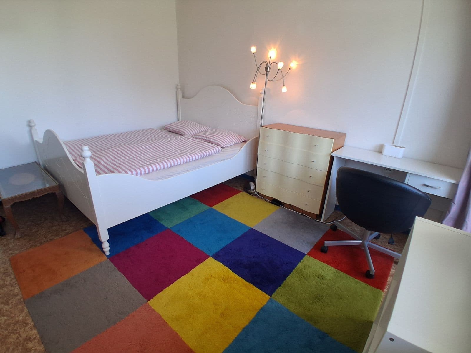 Prenájom bytu 80 m², Voskovcova, Praha, Praha Prenájom bytu 80 m², Voskovcova, Praha, Praha