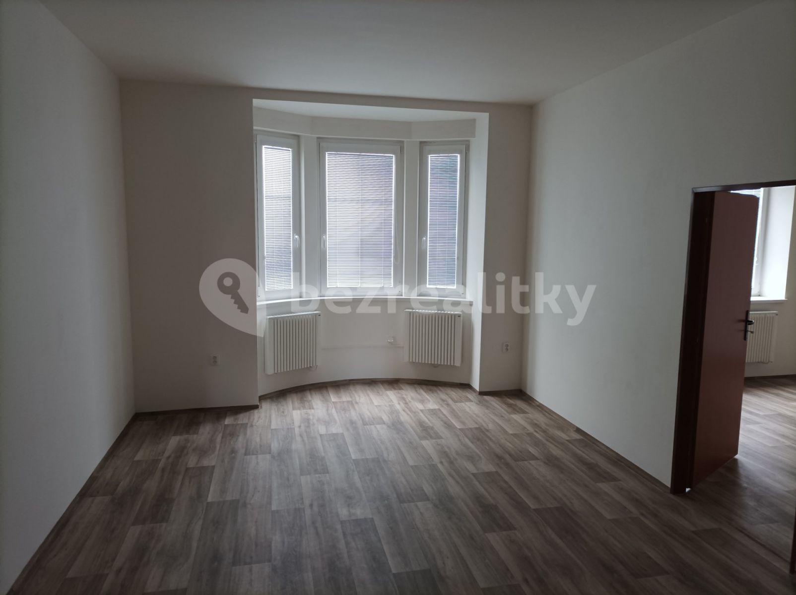 Prenájom bytu 3-izbový 90 m², Božkovská, Plzeň, Plzeňský kraj