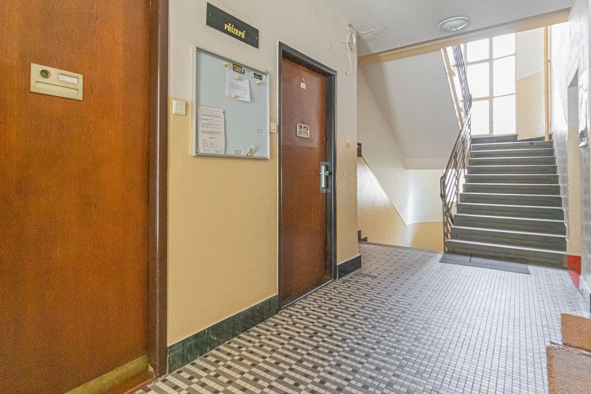 Prenájom bytu 25 m², Stroupežnického, Praha, Praha Prenájom bytu 25 m², Stroupežnického, Praha, Praha