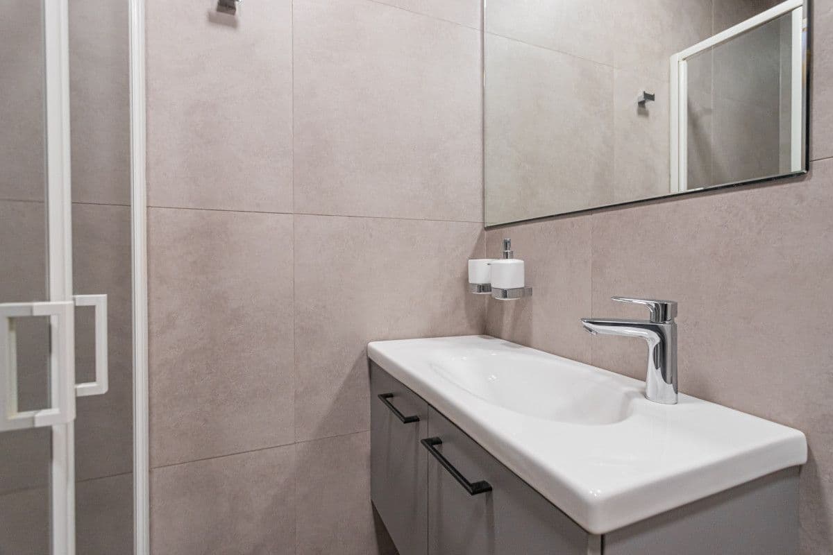 Prenájom bytu 25 m², Stroupežnického, Praha, Praha Prenájom bytu 25 m², Stroupežnického, Praha, Praha