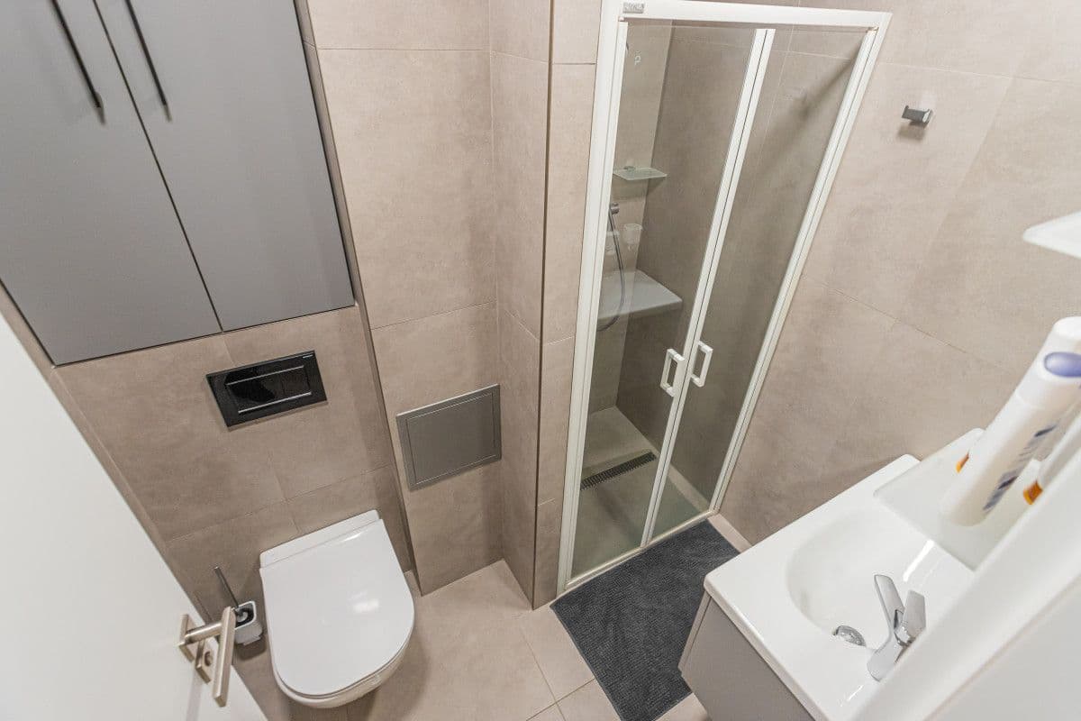 Prenájom bytu 25 m², Stroupežnického, Praha, Praha Prenájom bytu 25 m², Stroupežnického, Praha, Praha