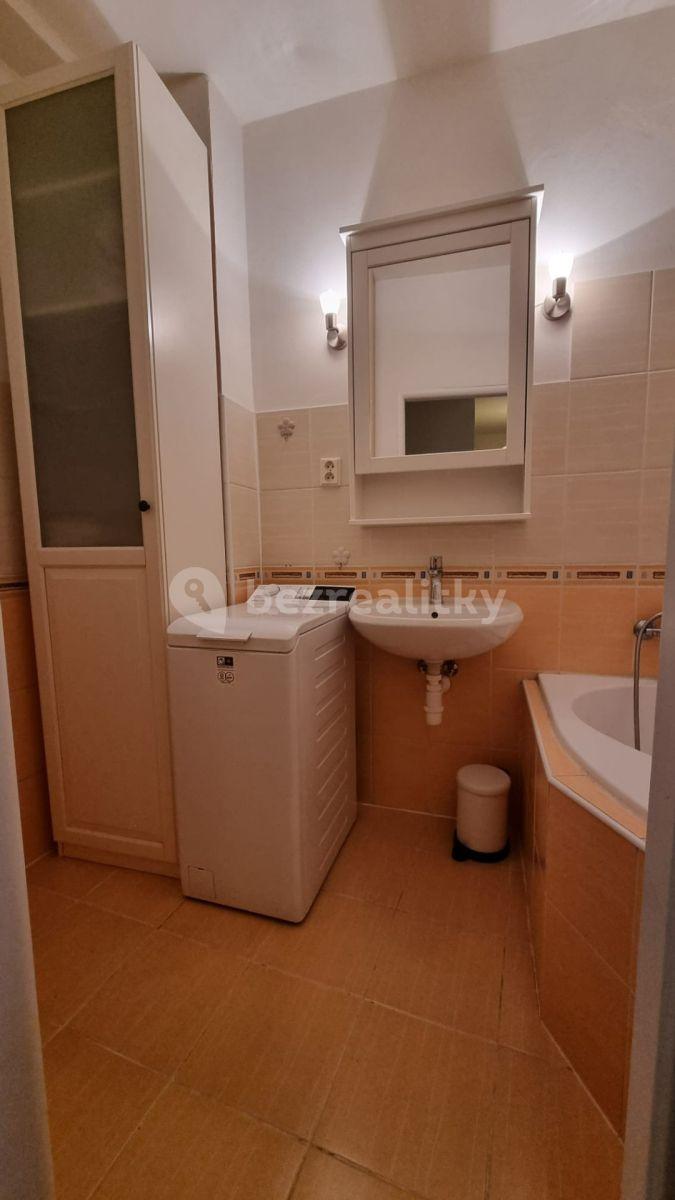 Prenájom bytu 2-izbový 46 m², Chocholouškova, Praha, Praha