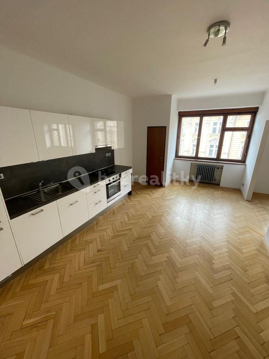 Prenájom bytu 3-izbový 101 m², Chorvatská, Praha, Praha