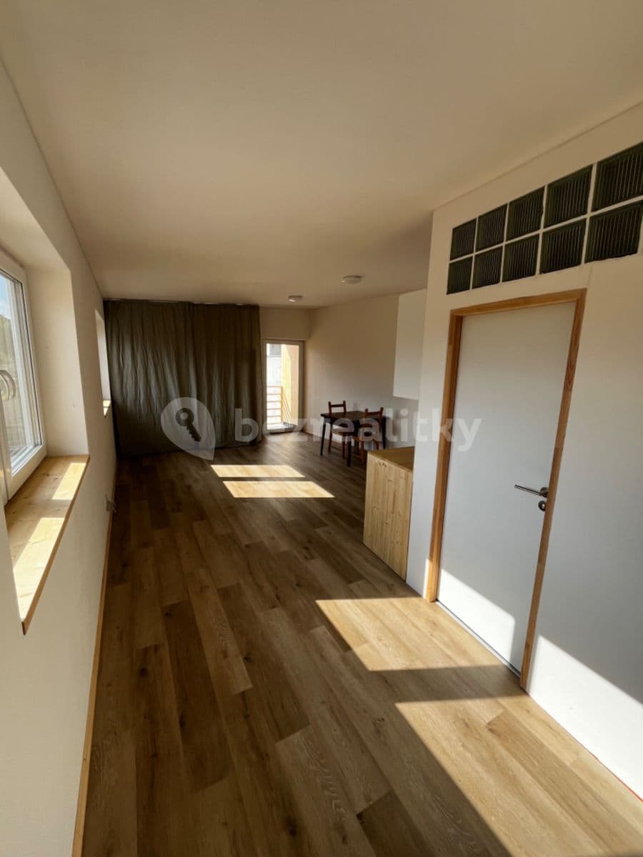 Prenájom bytu 1-izbový 35 m², Trnkova, Brno, Jihomoravský kraj Prenájom bytu 1-izbový 35 m², Trnkova, Brno, Jihomoravský kraj