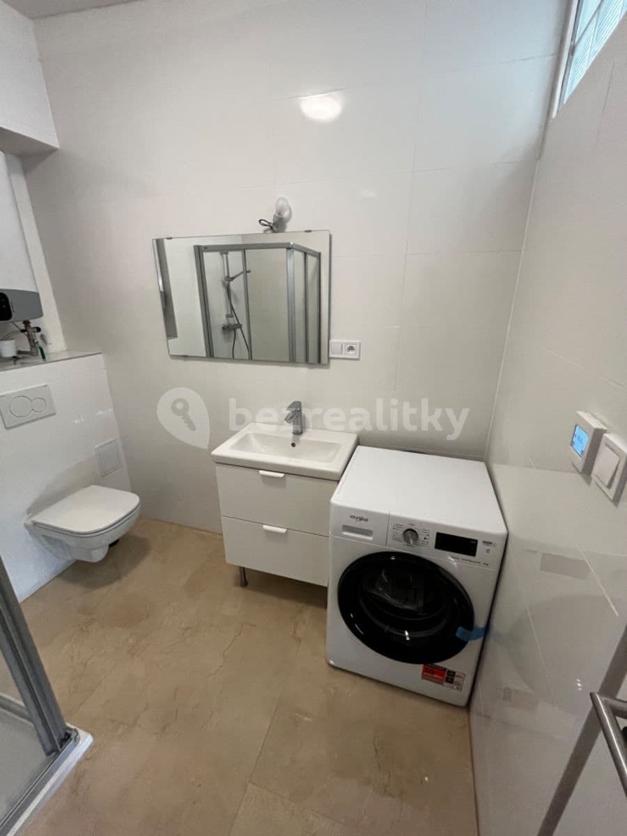 Prenájom bytu 1-izbový 35 m², Trnkova, Brno, Jihomoravský kraj Prenájom bytu 1-izbový 35 m², Trnkova, Brno, Jihomoravský kraj