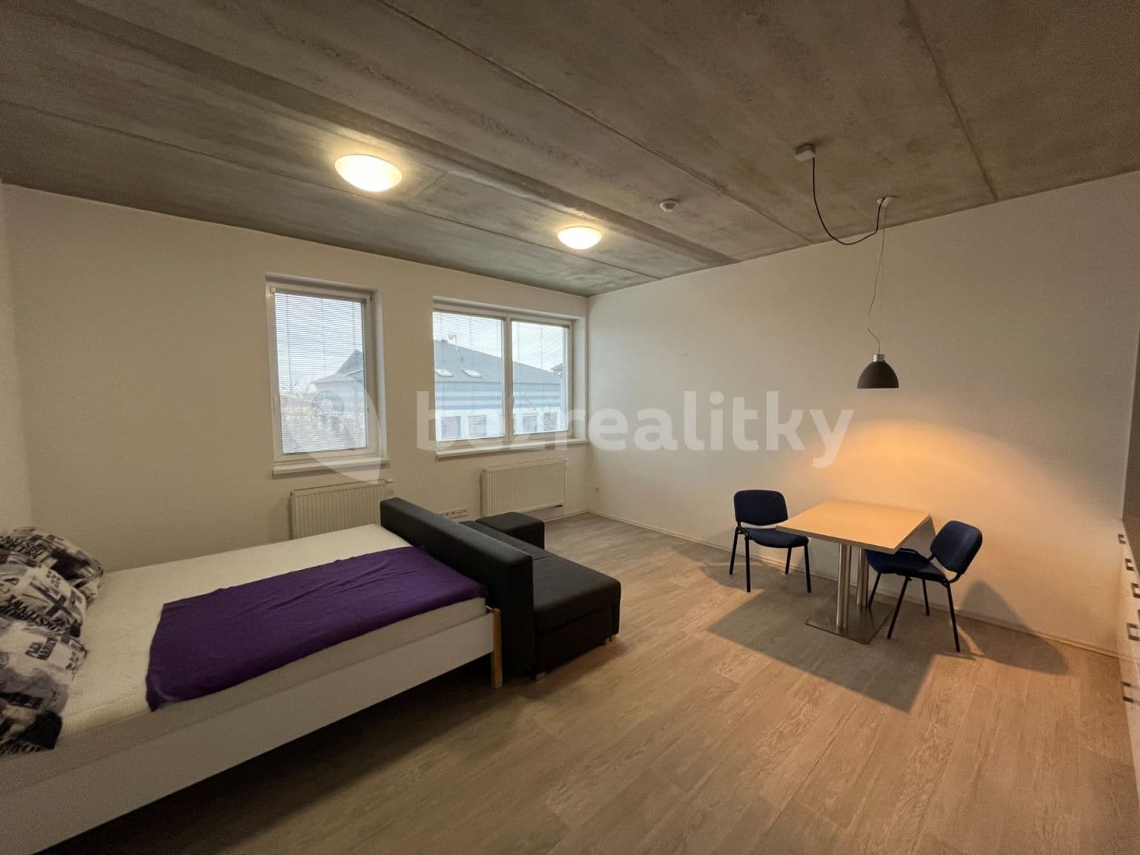 Prenájom bytu 1-izbový 45 m², U Uhříněveské obory, Praha, Praha Prenájom bytu 1-izbový 45 m², U Uhříněveské obory, Praha, Praha