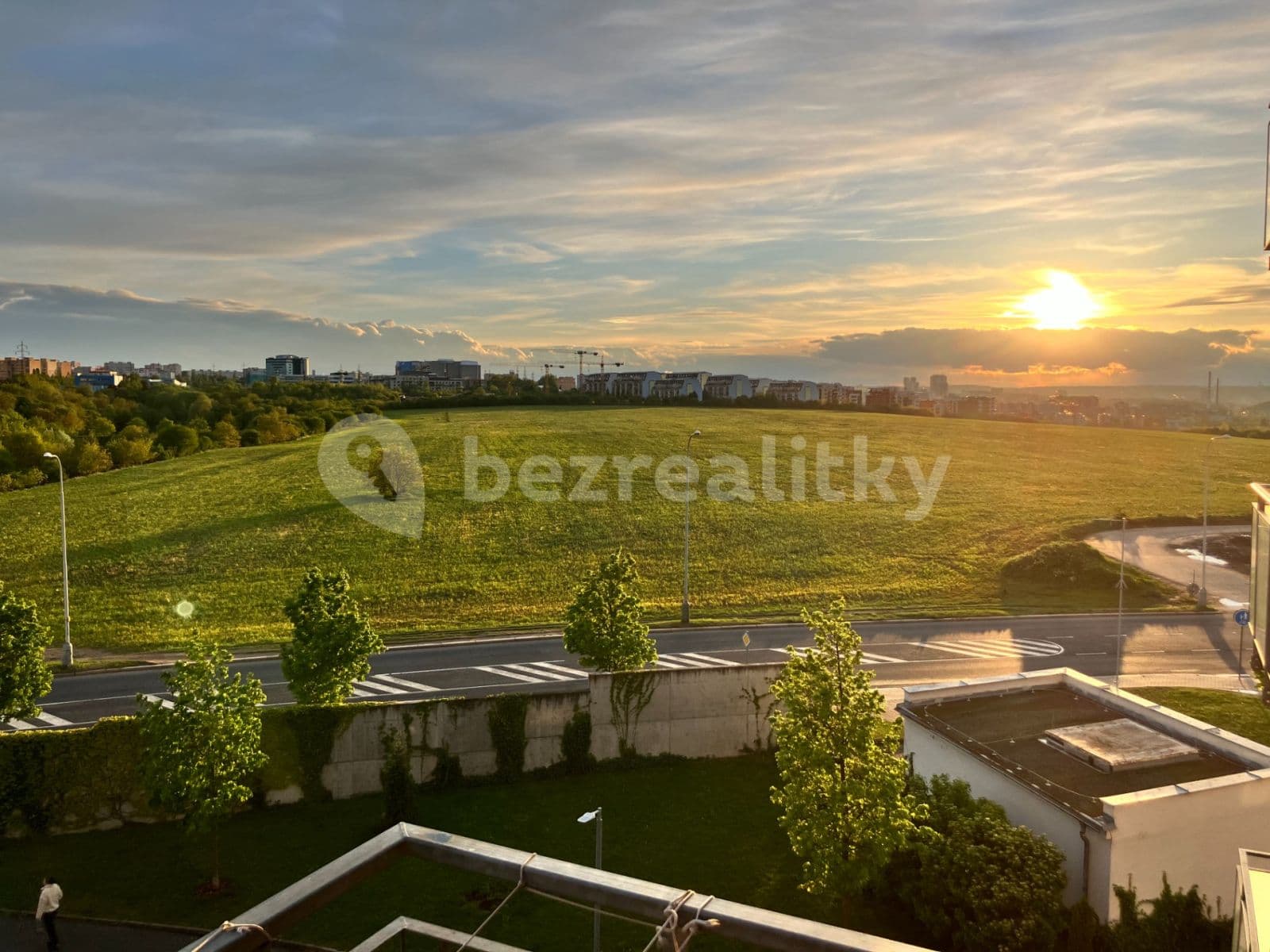 Prenájom bytu 2-izbový 55 m², Bratislavská, Praha, Praha Prenájom bytu 2-izbový 55 m², Bratislavská, Praha, Praha