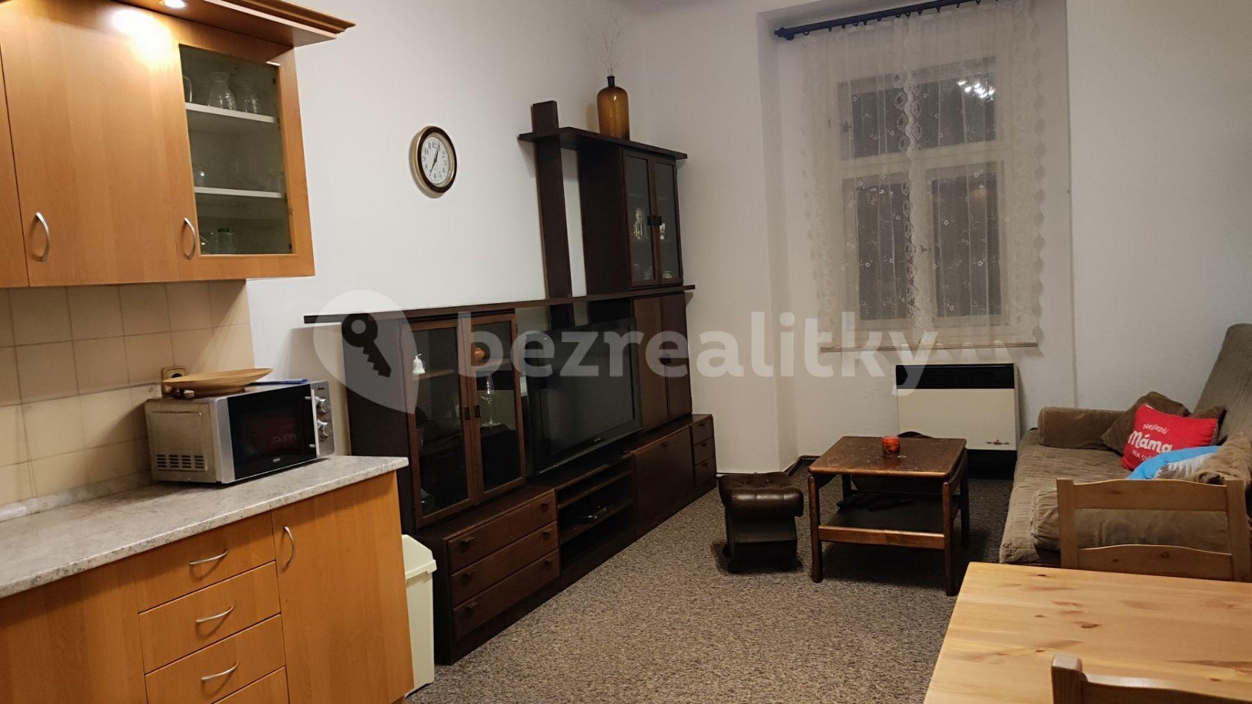 Prenájom bytu 3-izbový 74 m², Hartigova, Praha, Praha