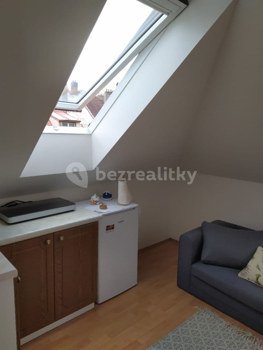 Prenájom bytu 1-izbový 45 m², Královická, Praha, Praha Prenájom bytu 1-izbový 45 m², Královická, Praha, Praha