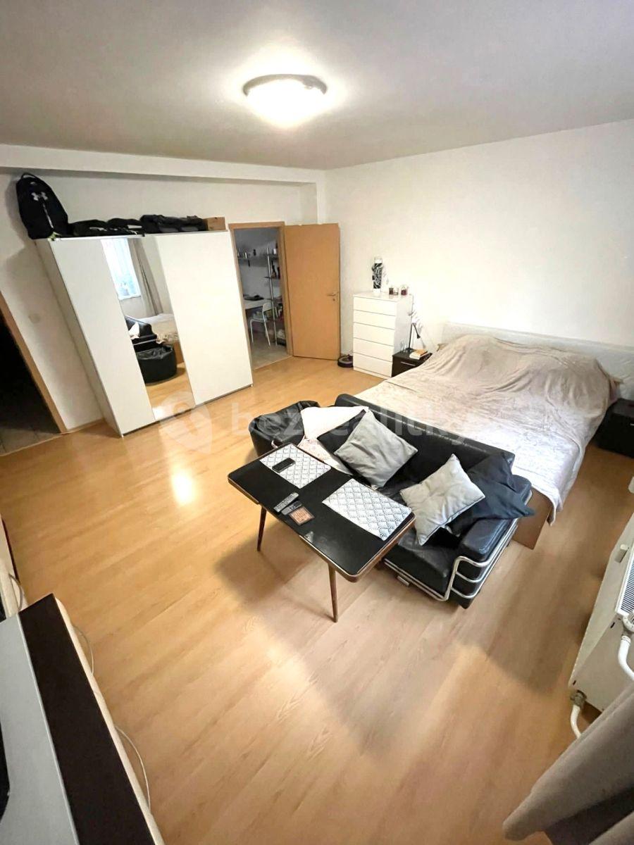 Prenájom bytu 1-izbový 45 m², Šancová, Nové Mesto, Bratislavský kraj