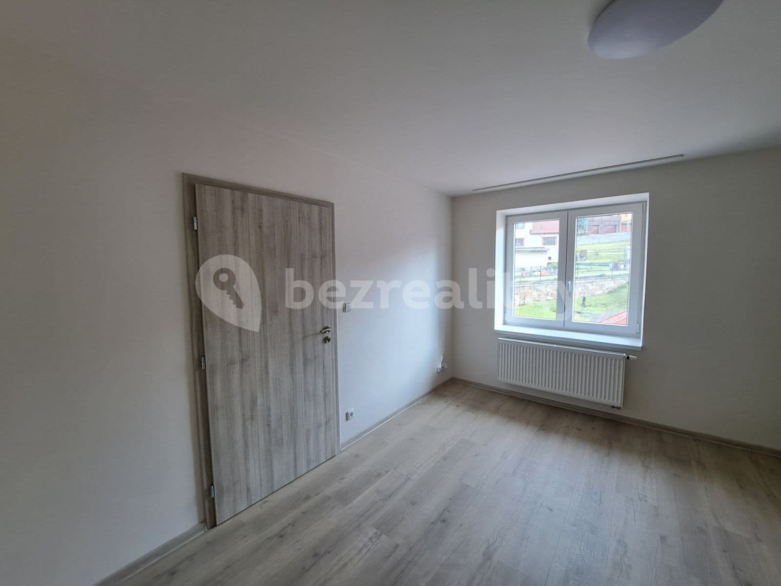 Prenájom bytu 3-izbový 55 m², Bratrská, Bystřice nad Pernštejnem, Kraj Vysočina Prenájom bytu 3-izbový 55 m², Bratrská, Bystřice nad Pernštejnem, Kraj Vysočina