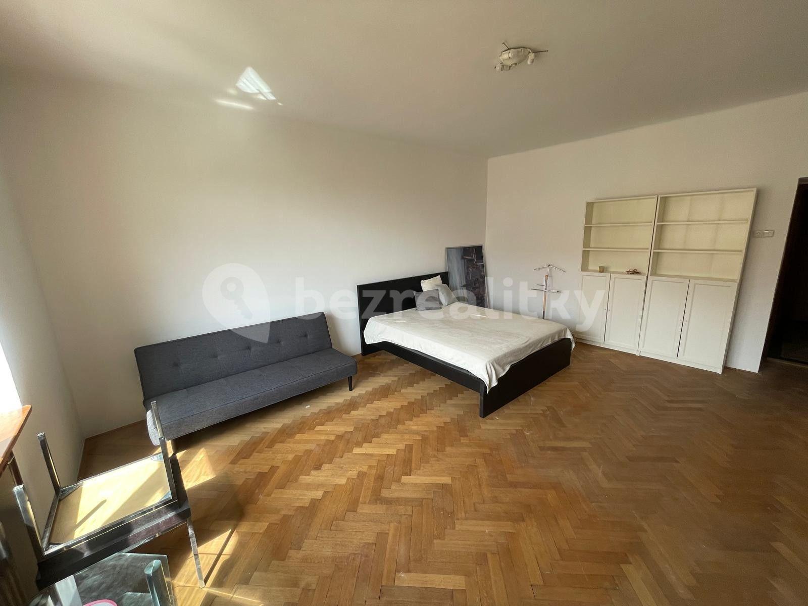 Prenájom bytu 2-izbový 69 m², Chorvatská, Praha, Praha