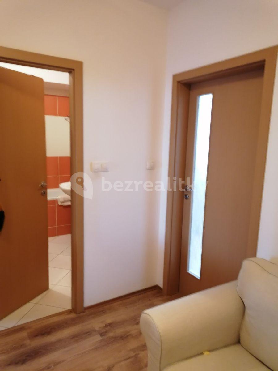 Prenájom bytu 1-izbový 42 m², Jégého, Ružinov, Bratislavský kraj