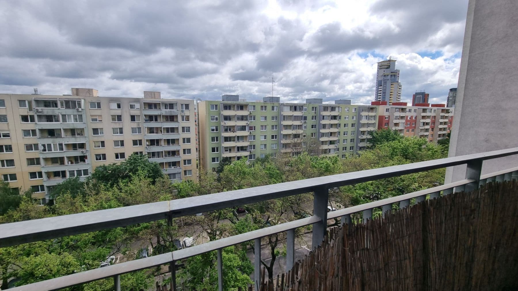 Prenájom bytu 1-izbový 42 m², Jégého, Ružinov, Bratislavský kraj Prenájom bytu 1-izbový 42 m², Jégého, Ružinov, Bratislavský kraj