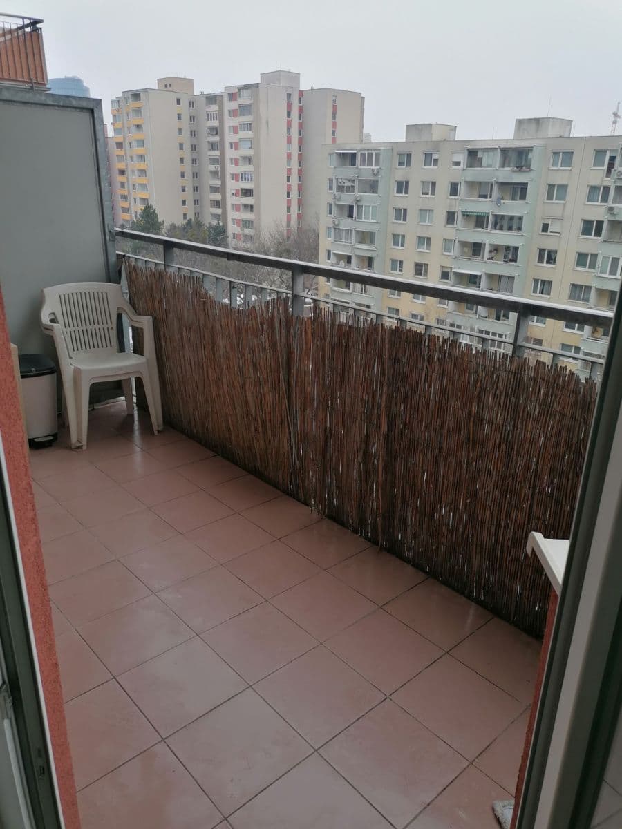 Prenájom bytu 1-izbový 42 m², Jégého, Ružinov, Bratislavský kraj Prenájom bytu 1-izbový 42 m², Jégého, Ružinov, Bratislavský kraj